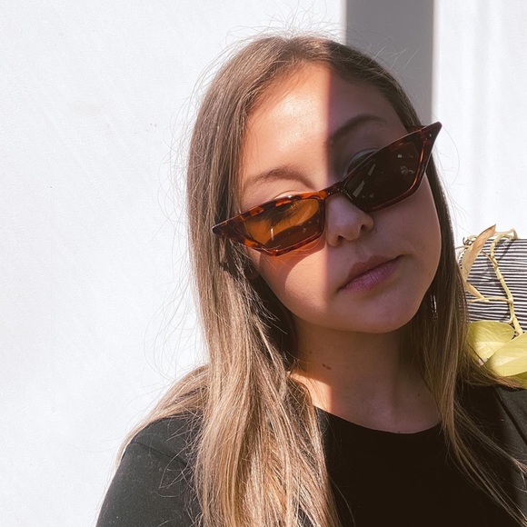 TORTOISESHELL GEOMETRIC CAT EYE SHADES - Picture 5 of 7